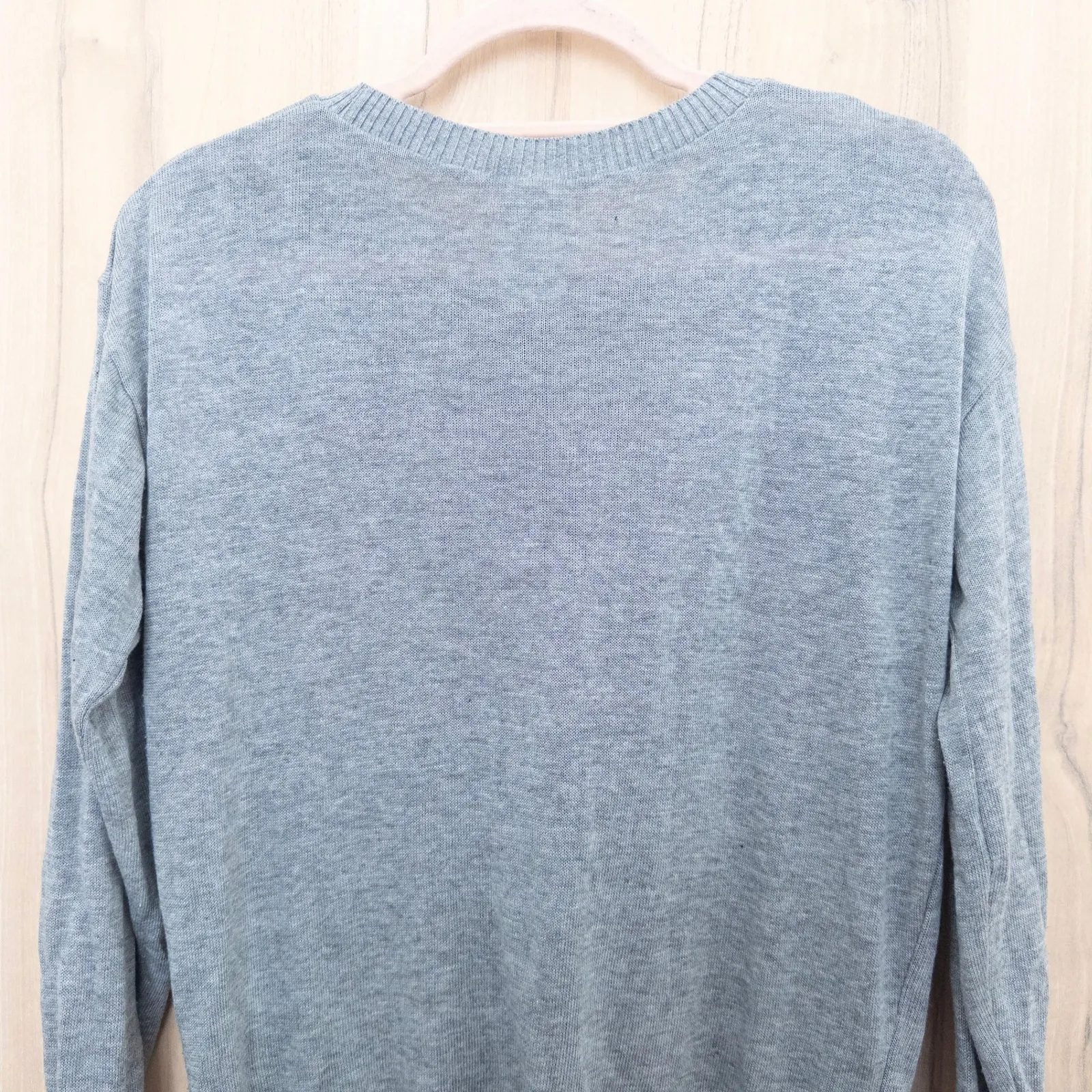 Disney Womens Sweater Size L Gray Crewneck Minnie Mouse Graphic Cozy Cute - Image 5