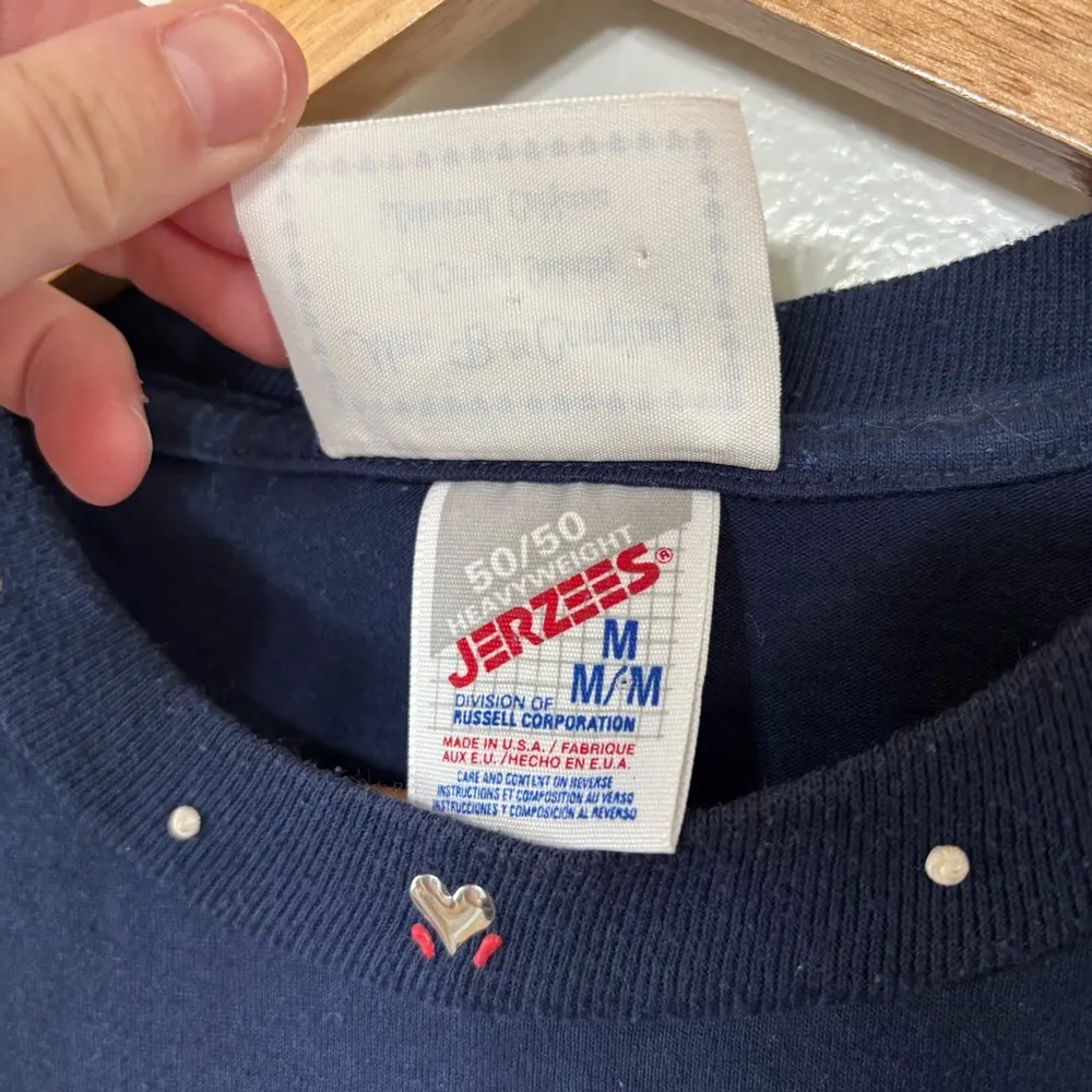 Vintage Jerzees Navy T-Shirt with American Flag Heart Design Size M 4th of July - Image 3