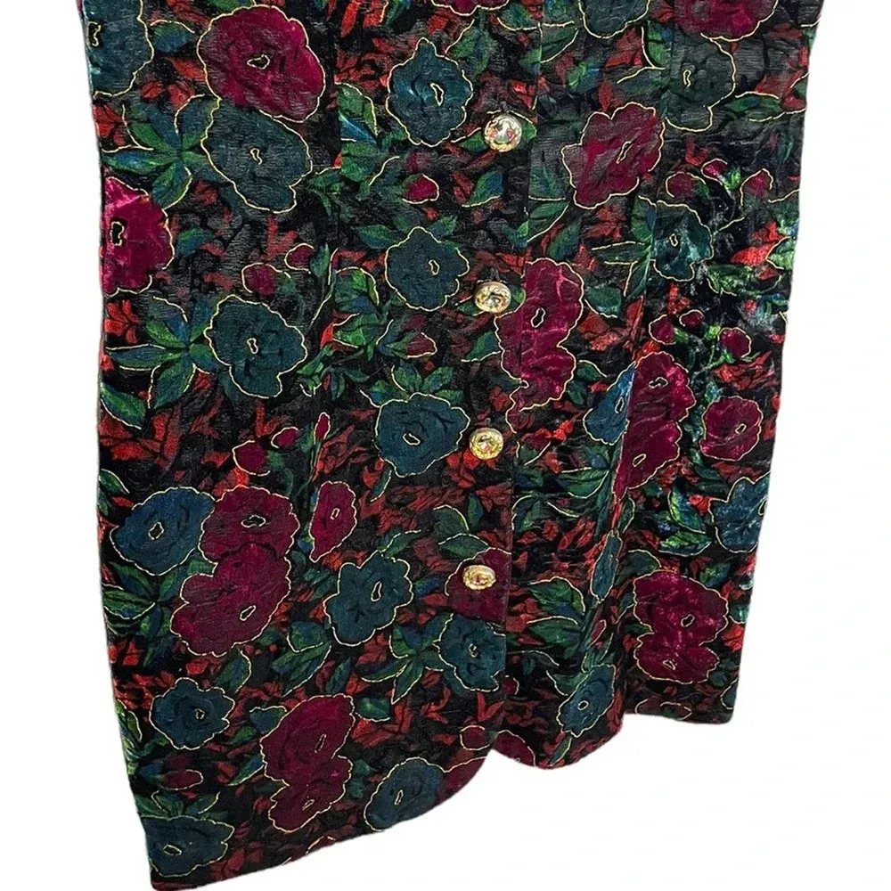 La Belle Fashions / Vintage Floral Velvet Short Sleeve Dress Size 9 - Image 5
