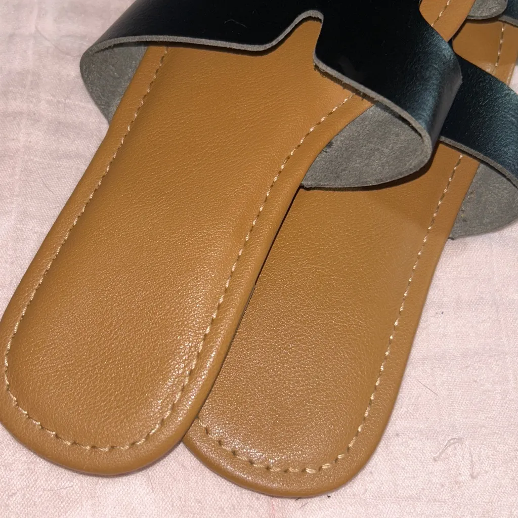 Shade & Shore Size S (5/6) Sandals - Image 9