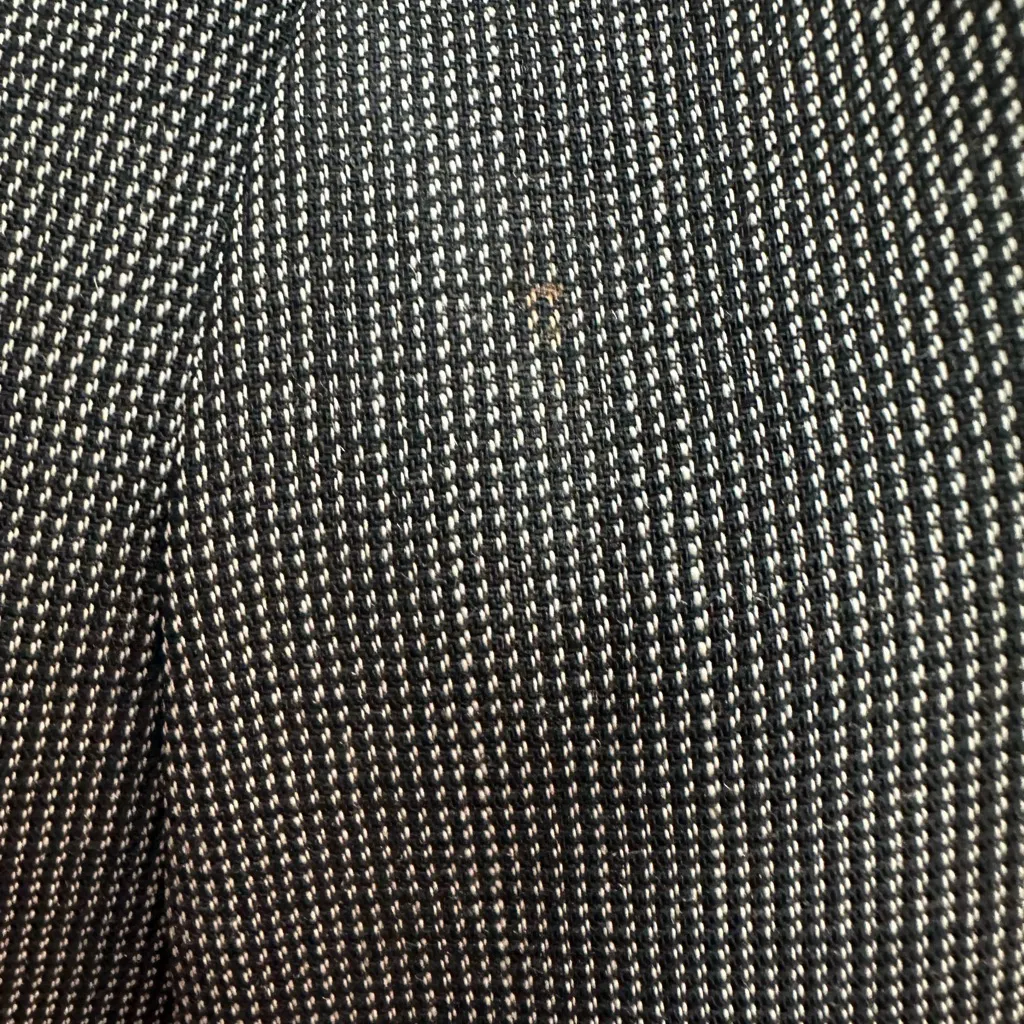 Tahari  sz 8p blazer - Image 4