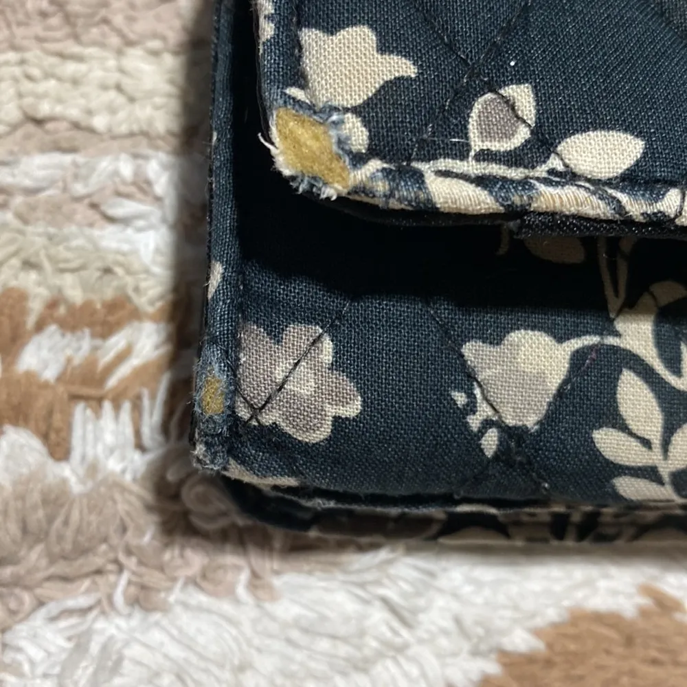 Vera Bradley wristlet​​​ - Image 2