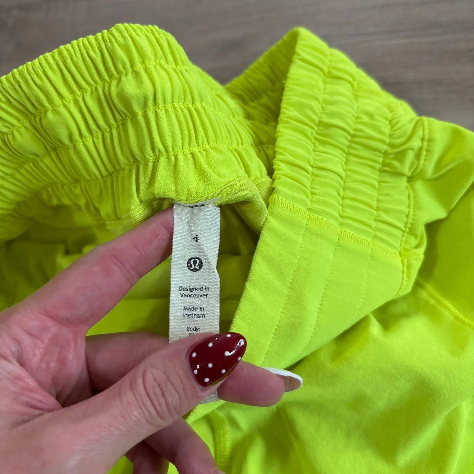 Lululemon Hotty Hot High-Rise Short 4" Highlight Yellow Women Size 4 - Image 2