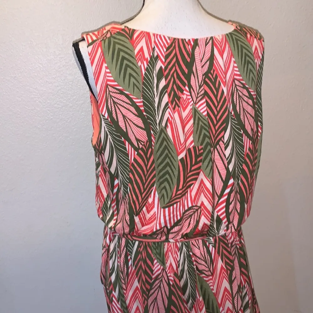 green pink leaf pattern sleeveless summer dress - Image 6