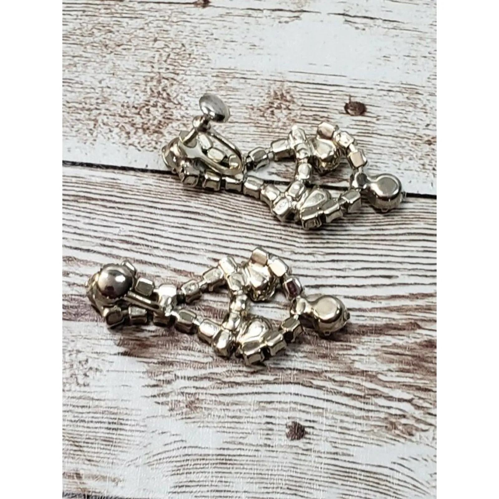 Vintage Screw On Earrings - Image 3