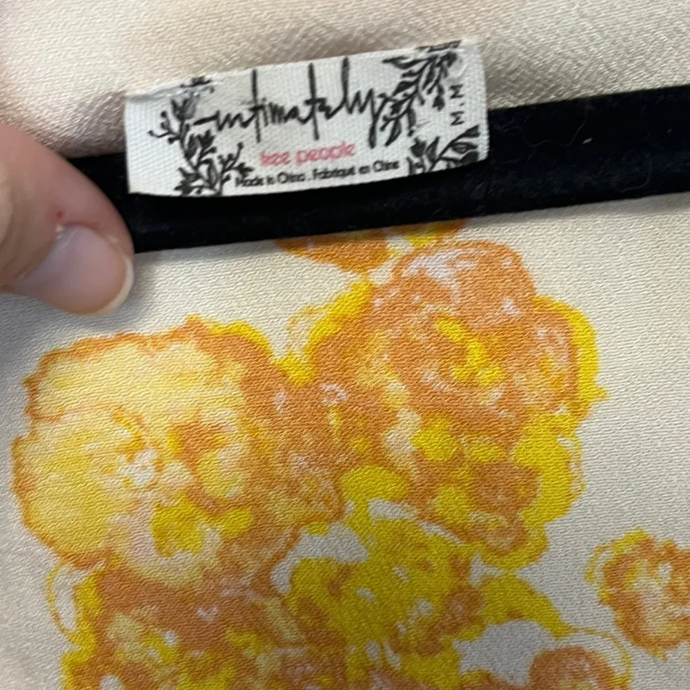 FREE People Forties Feels Floral Tie Neck Lace Detail Bodysuit Sz M - Image 7