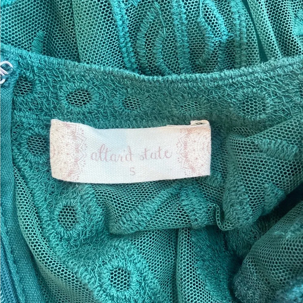 Alter’d State Women’s Dress Sz S Emerald Green Lace V Neck Mini Short Sleeve - Image 8