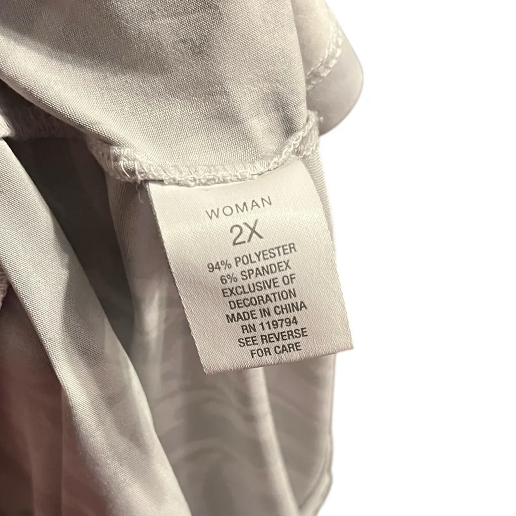 Roz & Ali Black and White V-Neck Patterned Top with Lace Detail & Stud Accents - Image 7