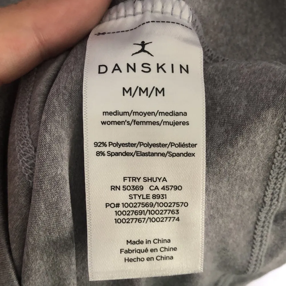 Danskin Quarter Zip Size M - Image 4