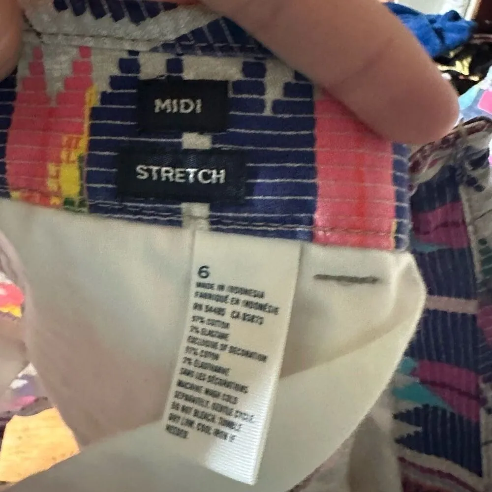 American Eagle multicolored southwest size 6 midi shorts - Image 2