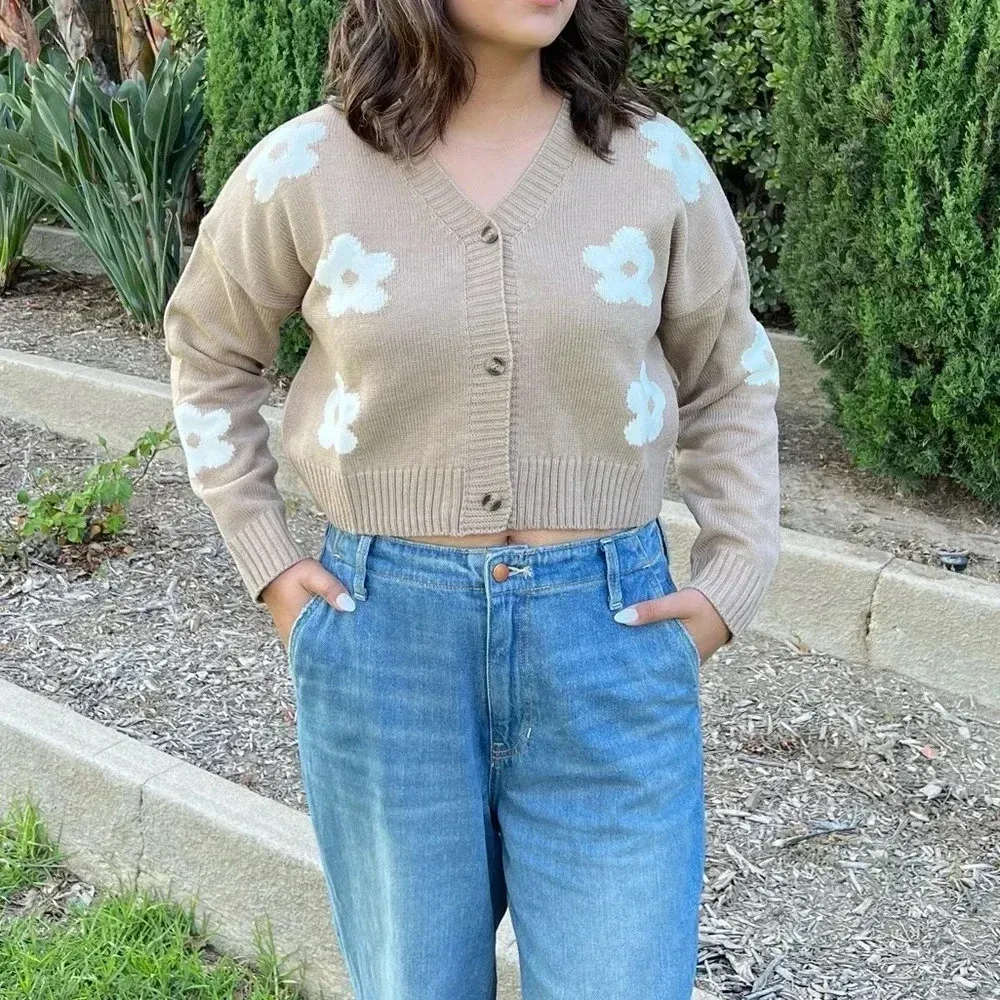 Cardigan Sweater Floral Knitted Oversized Boxsy Waist Length Khaki Brown - Image 2