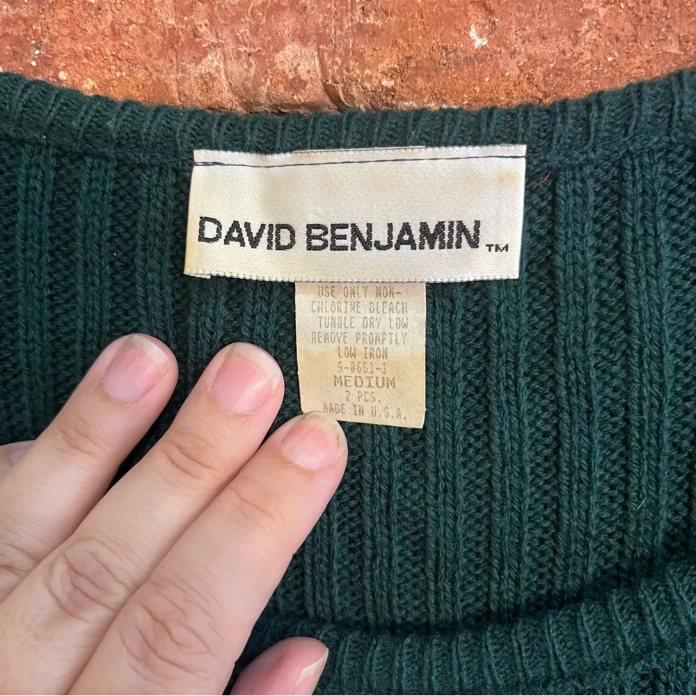 David Benjamin womens vintage ribbed button crewneck sweater green medium - Image 2