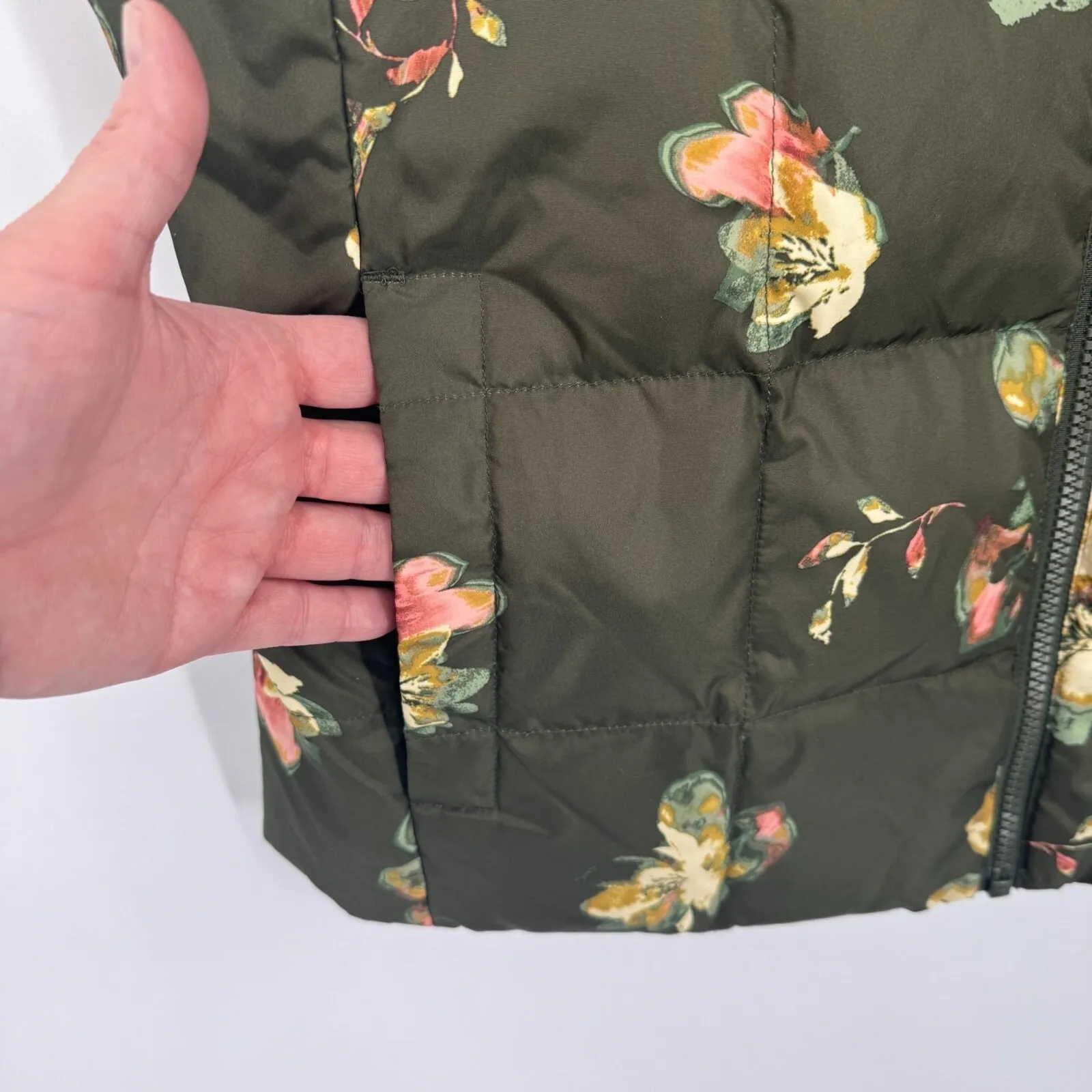 Lands' End Quilted Puffer Vest Womens Small 6 - Image 4