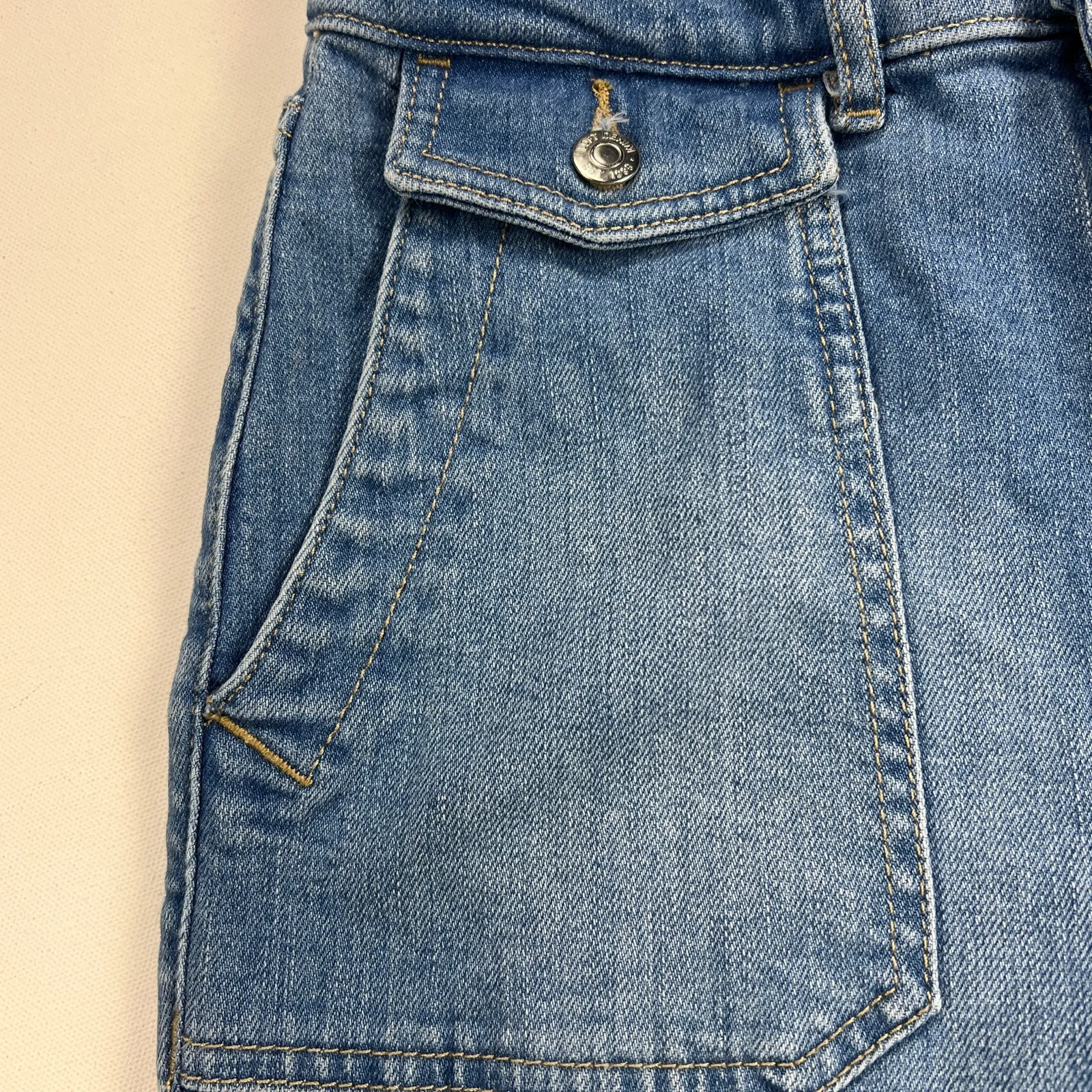 Made and Loved LOFT The Slim Flare Cargo Pocket Jeans High Rise Med Wash Size 27 - Image 6