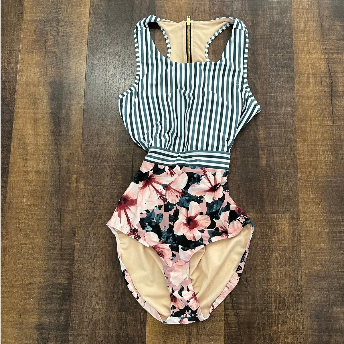 Albion Fit One Piece Swimsuit Striped Floral Cutout Size XL - Image 6