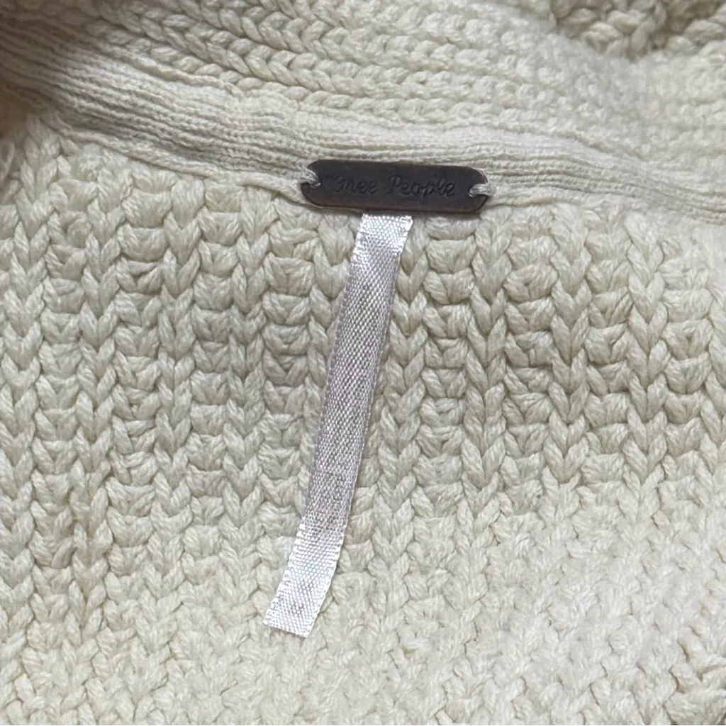 Free People Ivory Tight Knit Cardigan Coastal Resort Cozy Winter Holiday M - Image 6