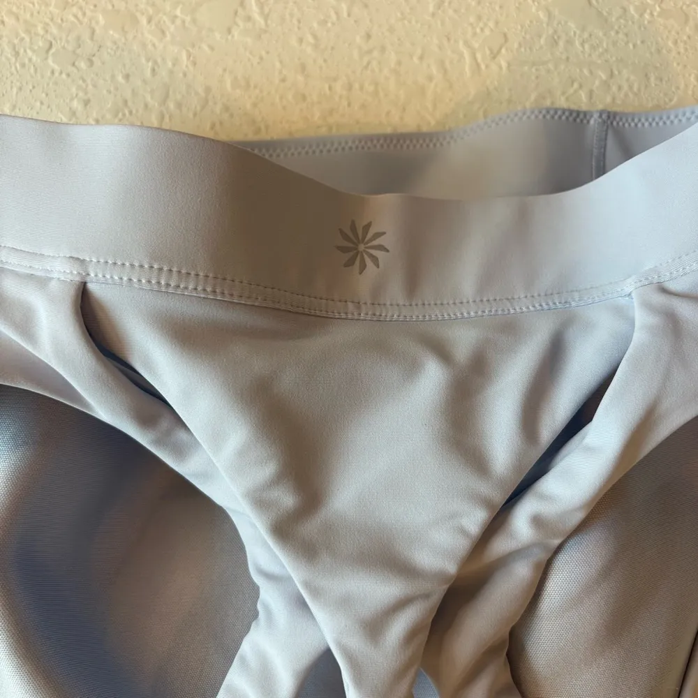 Athleta Flex Spacer Tipped Sports Bra XS - Image 4