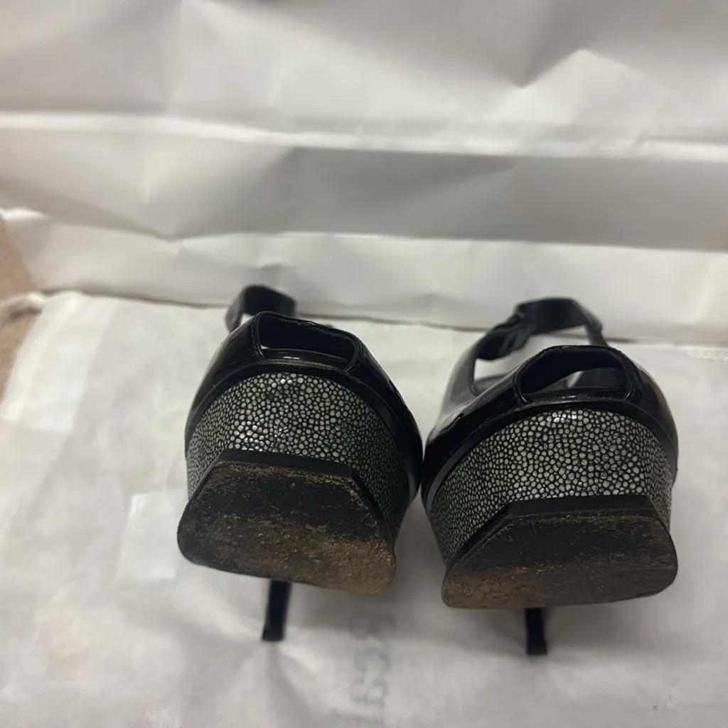 YVES SAINT LAURENT Patent Leather Slingback Pumps Size: IT 39 Black Size 9 - Image 14