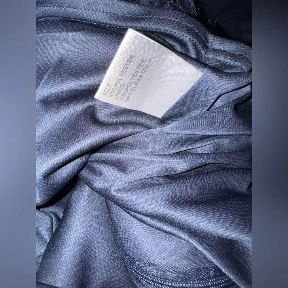 NWOT TADASHI SHOJI Nyssa Bishop Long Sleeve Navy not blue nude Gown Sz 18 - Image 7