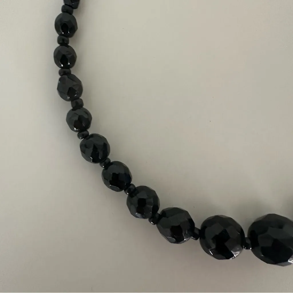 Anthropologie Vintage Onyx Glass Graduated Beaded Choker 17.25"l - Image 3