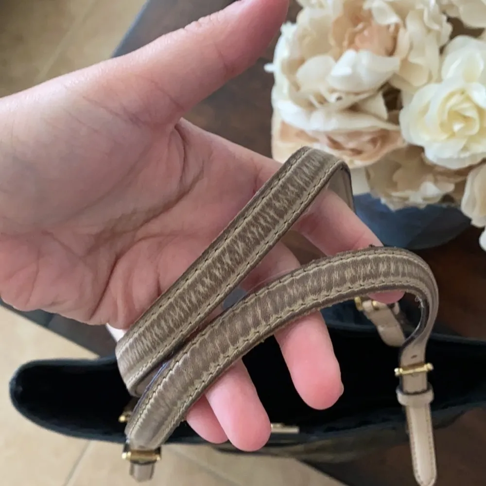 Michael Kors Jet Set Black Patent Leather Logo Tote Bag Purse - Image 5