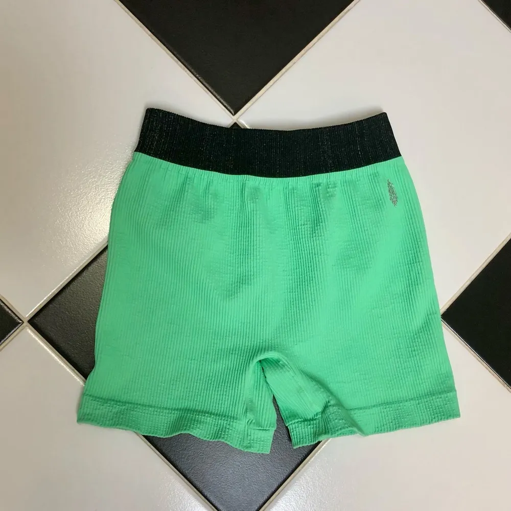NWT Free People FP Movement Seamless Stretchy Bike Shorts Fresh Cut Green size M - Image 5