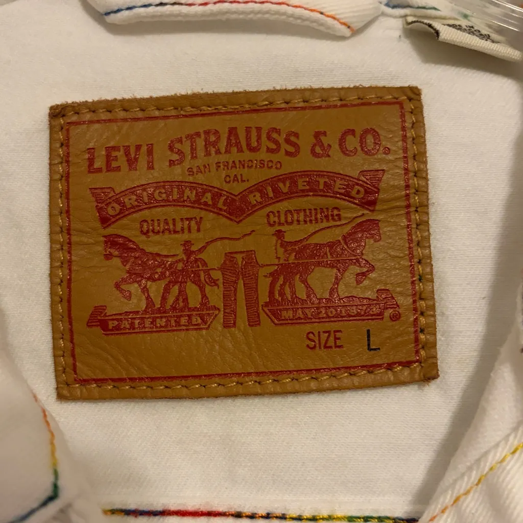 Vintage Levi's Pride Collection Off White Rainbow Denim Jacket Size Large - Image 2