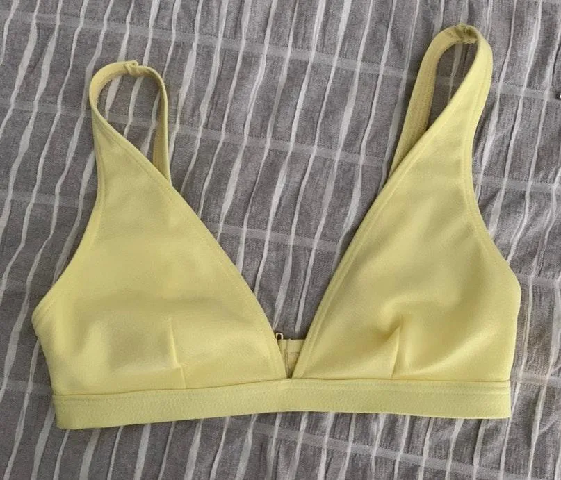32ddd Peak And Beau Bikini Top - Image 3
