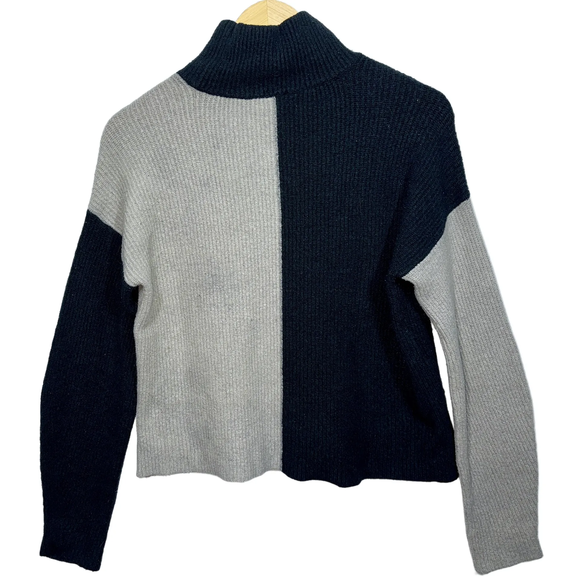 Abercrombie & Fitch Gray Knit Colorblock Mock Neck Turtleneck Sweater Size XS - Image 2
