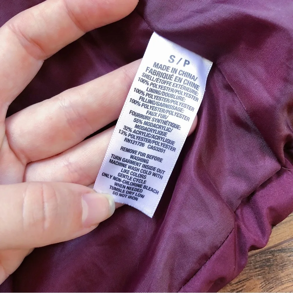 Prince & Fox • puffer vest faux fur trim hood burgundy maroon quilted Red - Image 6