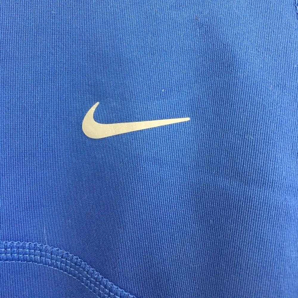 Nike Dri-Fit Half-Zip Hoodie - Image 3