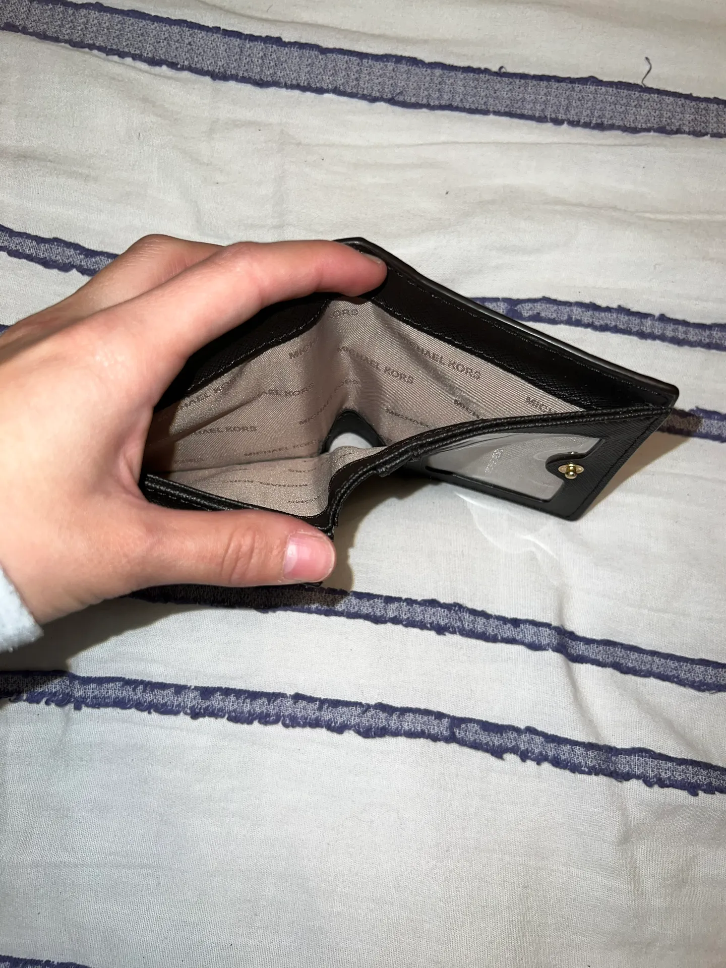 Michael Kors  wallet - Image 4