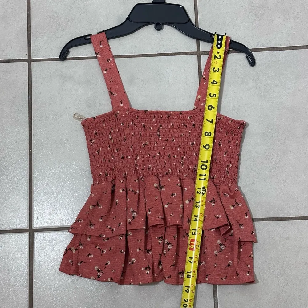 Papaya Women Orange Smocked floral Top size small - Image 7