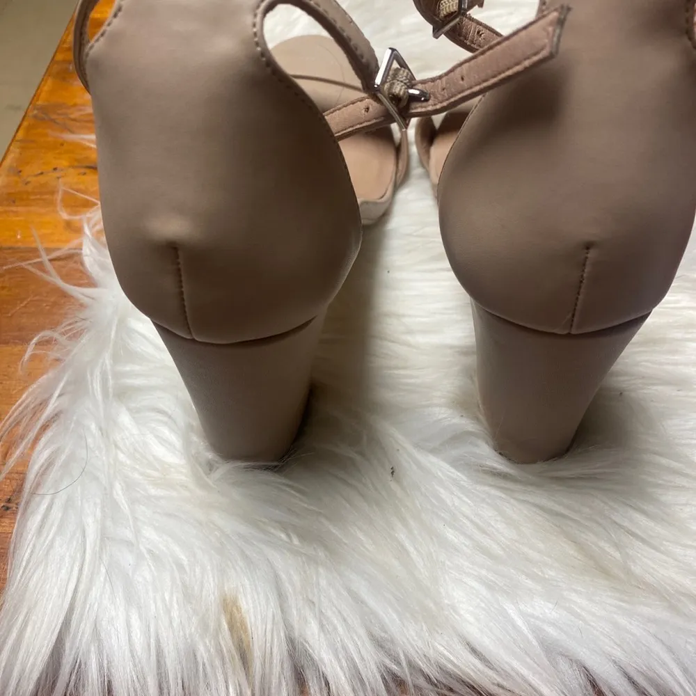 Madden Girl Tan Heels - Image 4