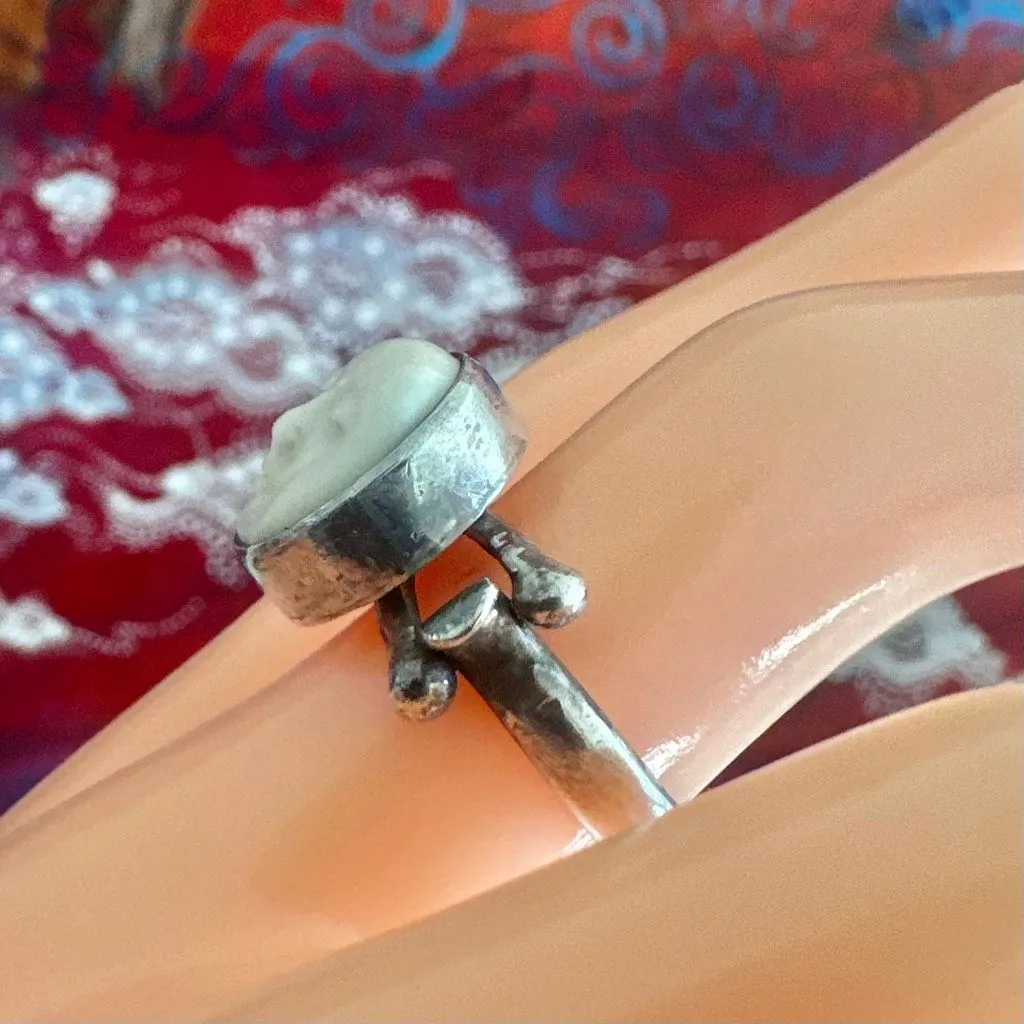 Sajen Sterling Silver Carved Moon Goddess Face Ring - Image 11