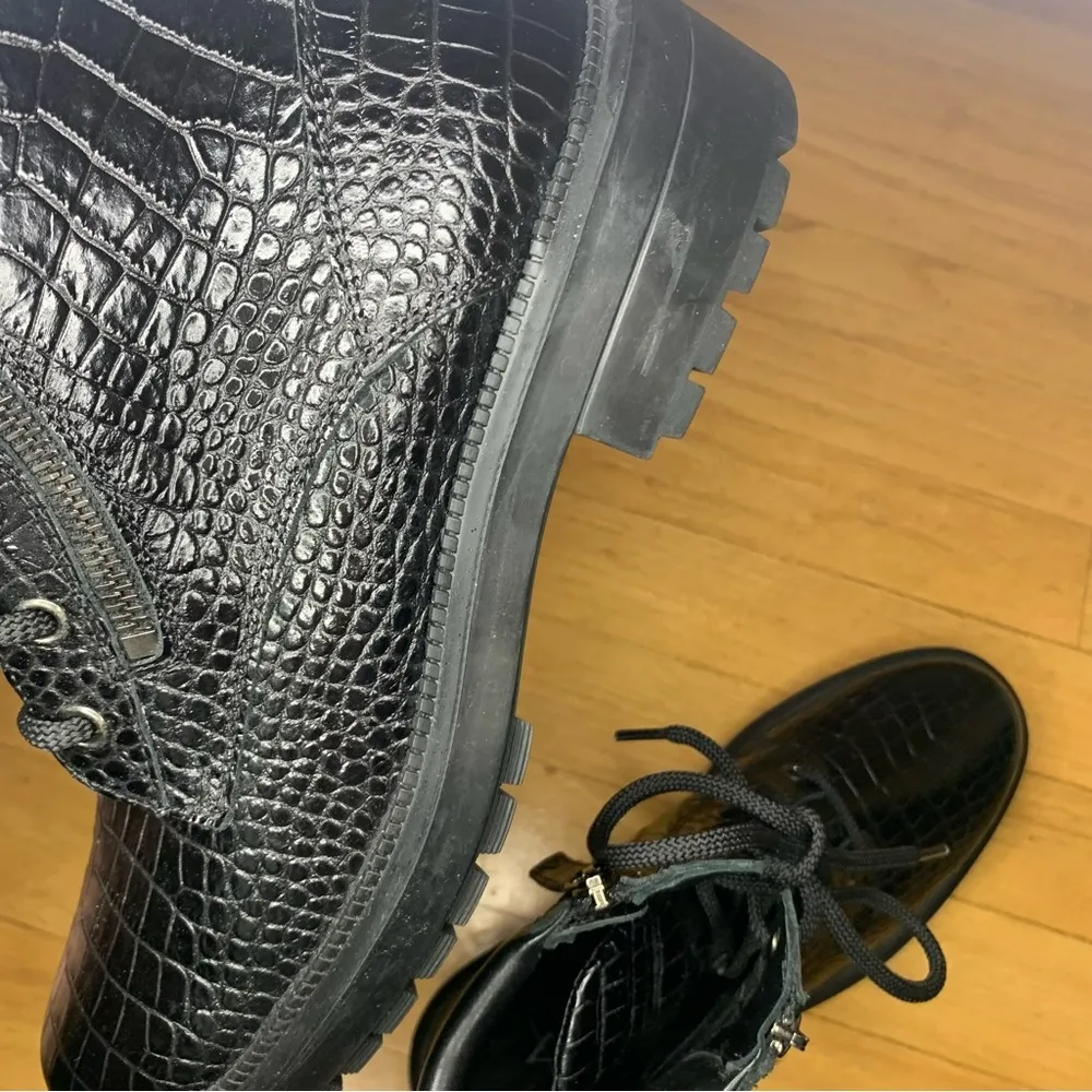 Aquatalia Laila Water Resistant Boot in Black Croc Embossed - Size 6.5 - Image 9