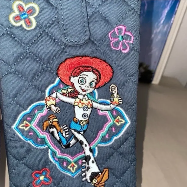 Disney parks x Vera Bradley Pixar Toy Story Jesse RFID large cellphone wallet - Image 4
