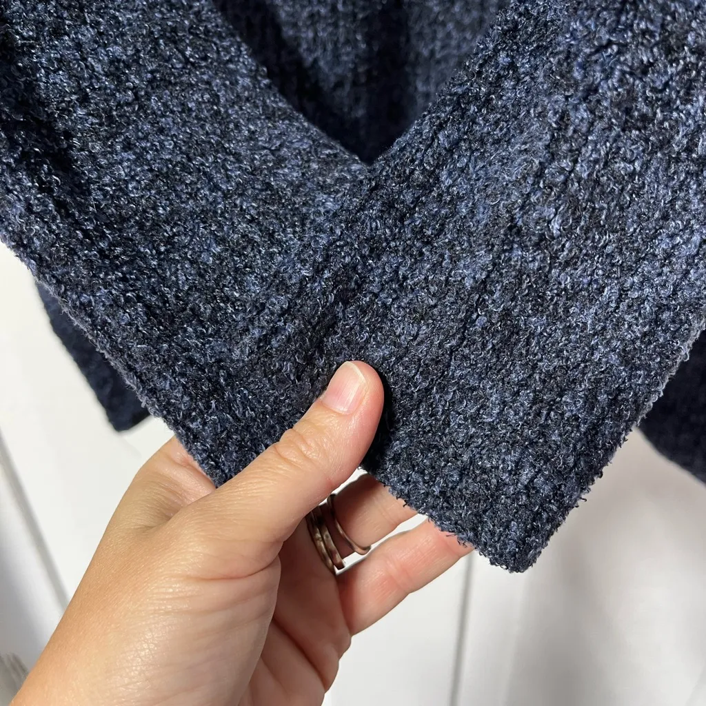 Barefoot Dreams CozyChic Lite waffle Cowlneck Pullover indigo blue size medium - Image 5