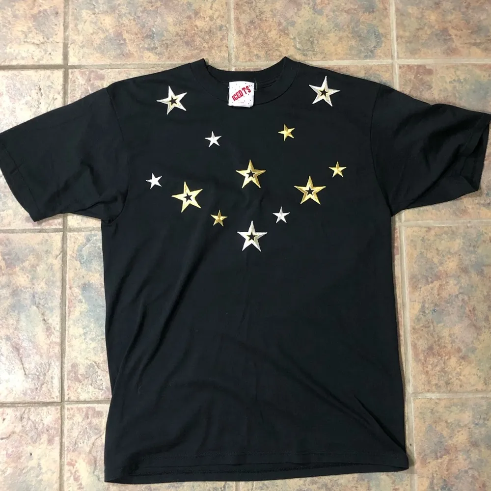 large black t - Image 2