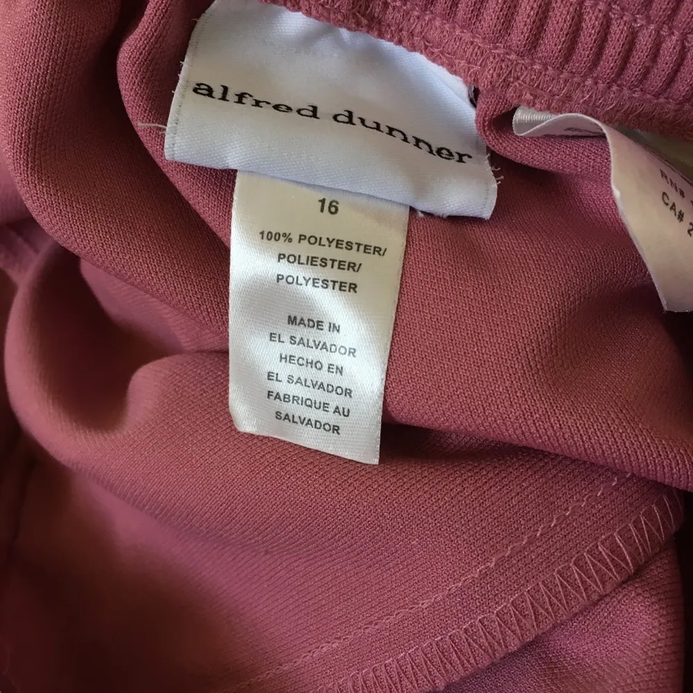 FINAL MARKDOWN Ladies’ Alfred Dunner Rose Slacks (16) - Image 5