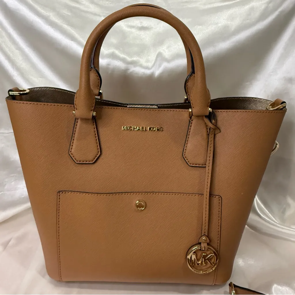 New Michael Kors Greenwich Saffiano Leather Satchel Bag Brown Tote Classic Chic - Image 11