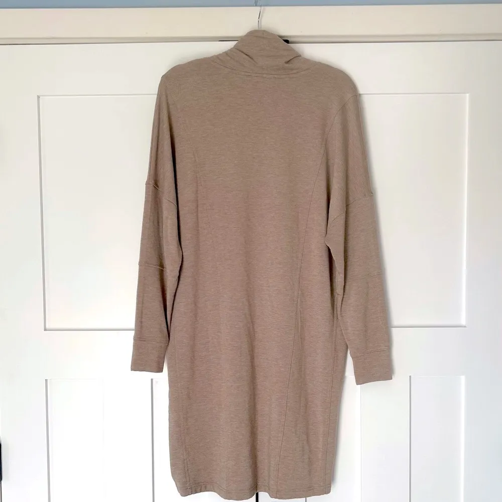 118. Renuar Hoodie Sweatshirt Dress with pockets Tan Size M - Image 2
