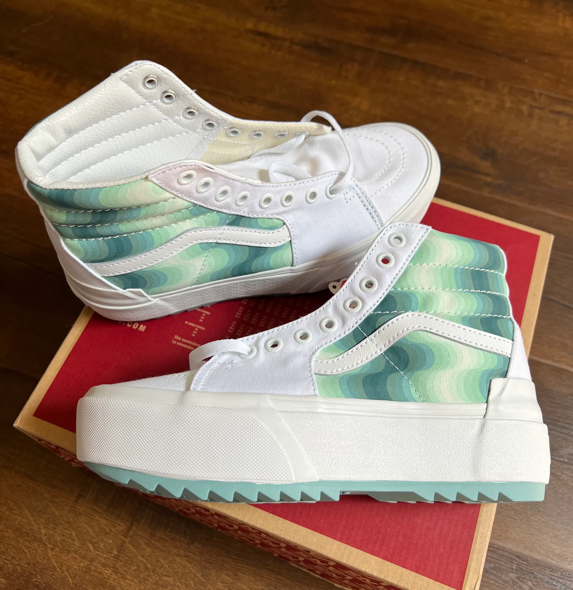 Vans sk8-hi stacked size 8 - Image 2