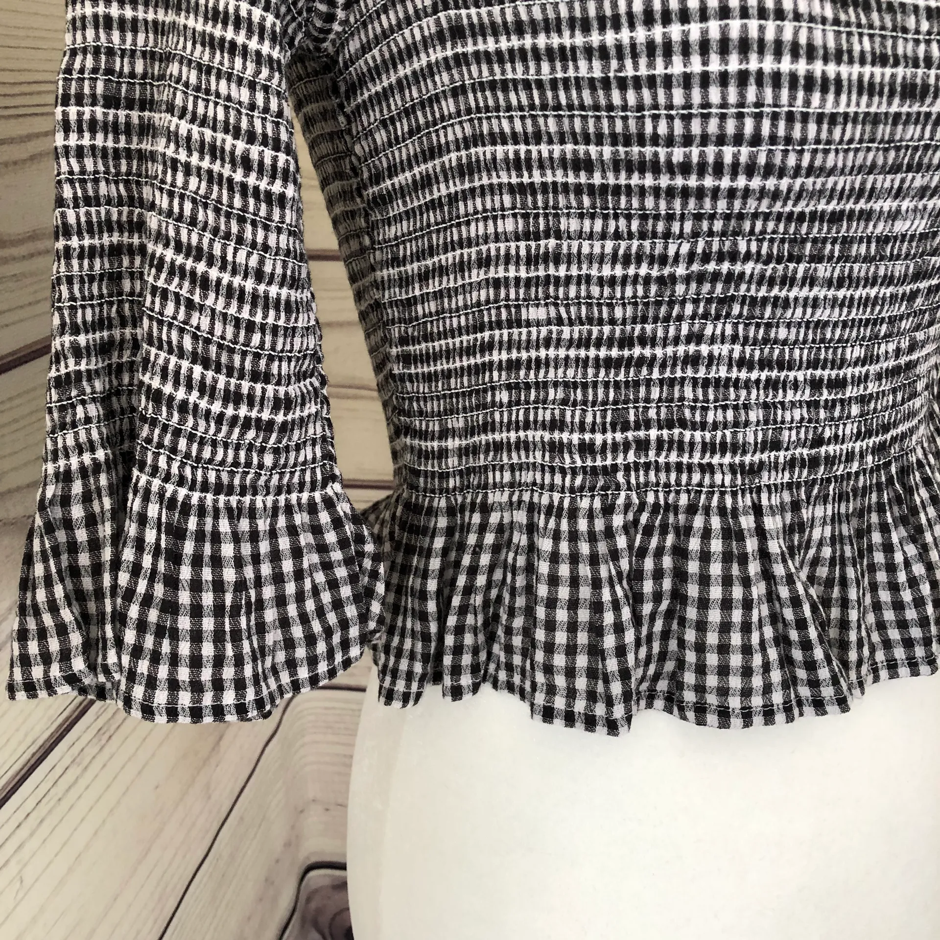 American Eagle Outfitters Gingham Off Shoulder Crop Top - Image 6