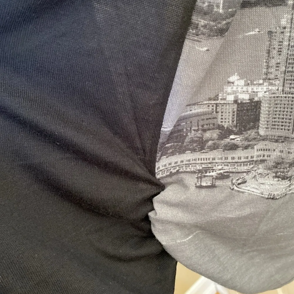 🖤 Vanilla Sugar Cool New York Skyline Graphic Tee w/ Rhinestones 3/4 Sleeve 1X Black - Image 6