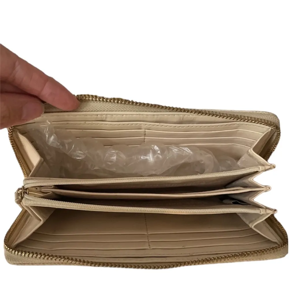 Kate Spade Palm Groves Wallet Trimmed with Purple Patent Leather - Image 5