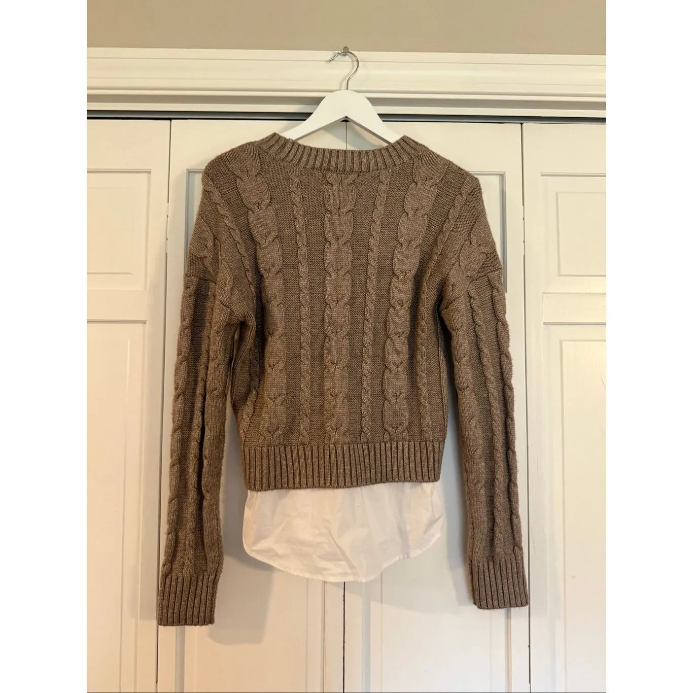 Design History tan cableknit two-for sweater size xs - Image 4