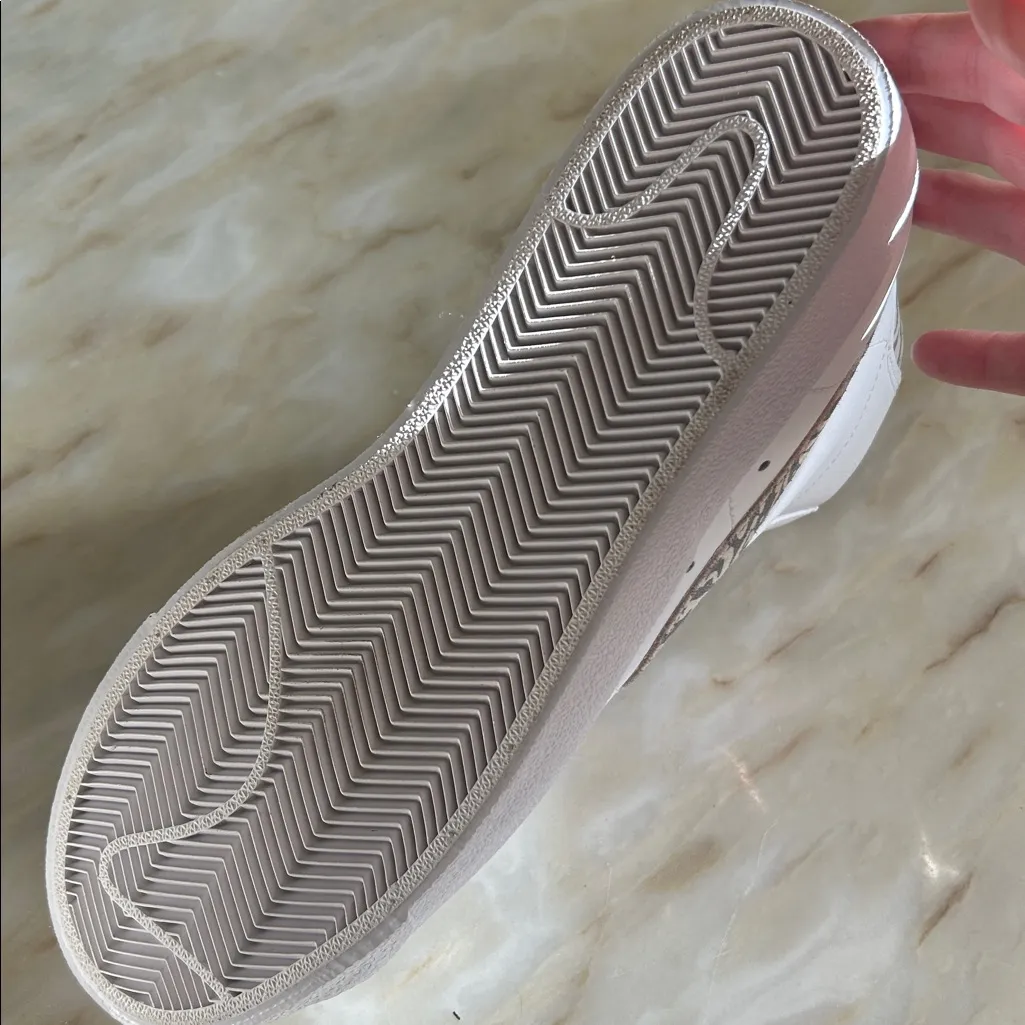 Nike Womens‎ White Blazer Mid “77 SE Leather  Sneakers with Zebra Print Size 10 - Image 13