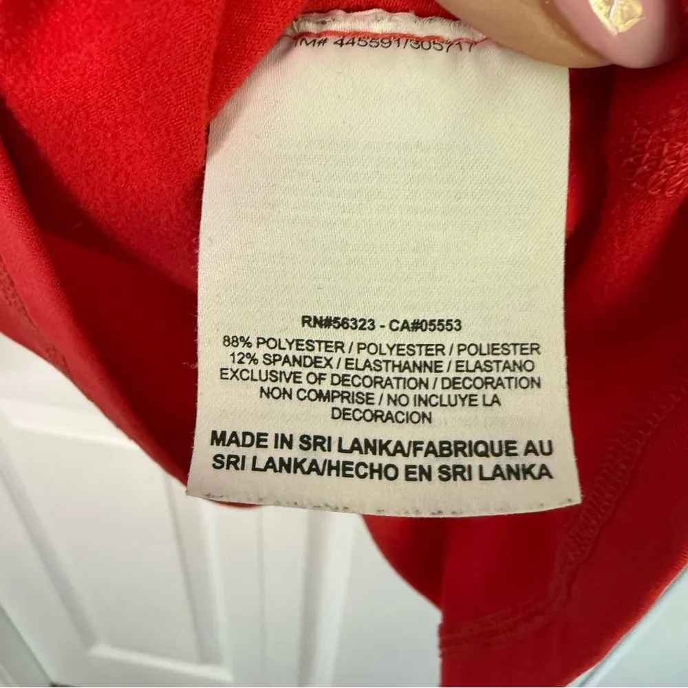 Nike Pro Dri Fit Red funnel neck‎ pull over Athletic Top size small - Image 9