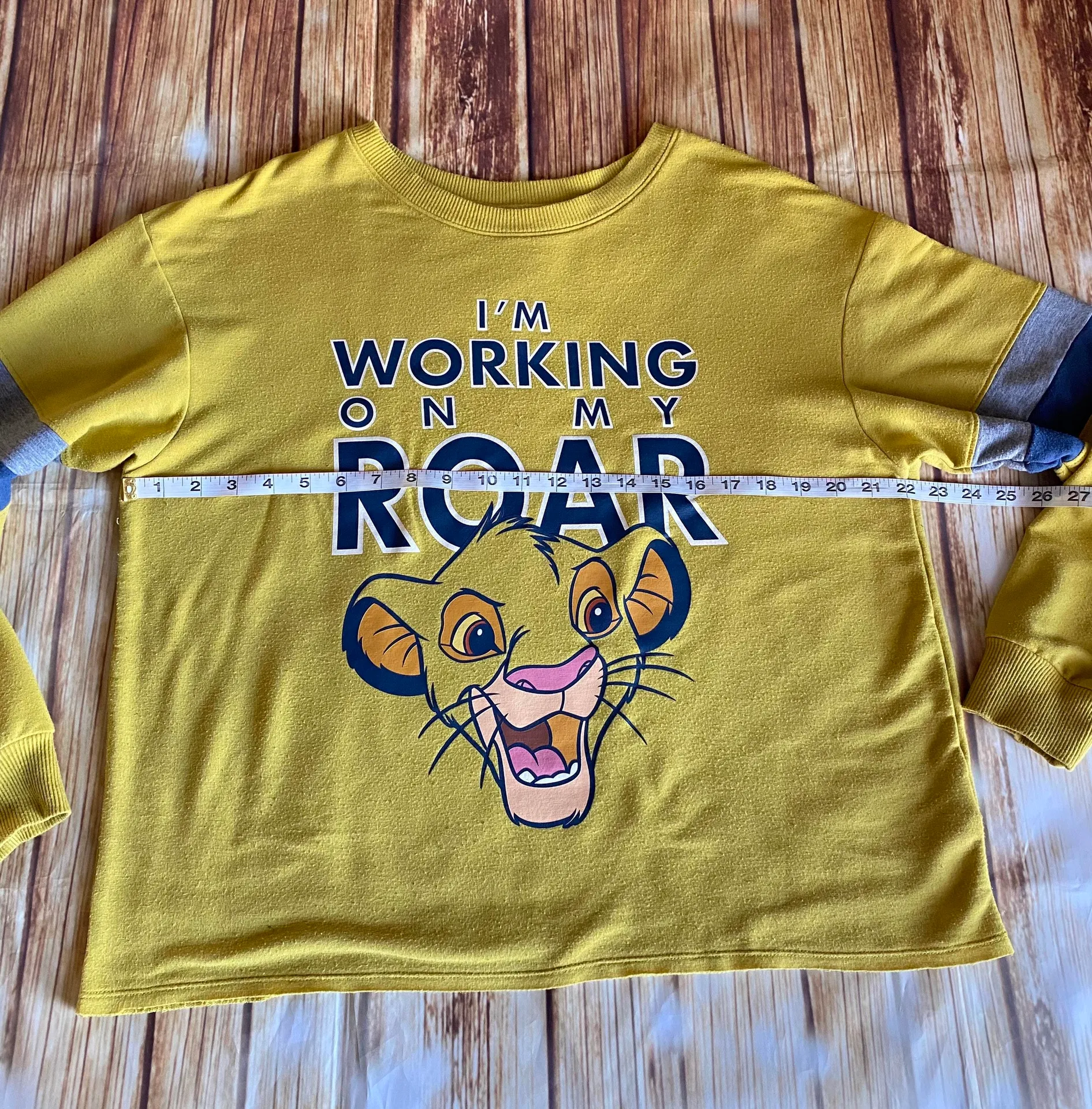 The Lion King Women’s Sleepwear Top Sz M - Image 9